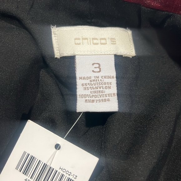 NWT! Beautiful Chicos drape-front metallic Sultry Red jacket w/pockets. Size 3 - Picture 4 of 4